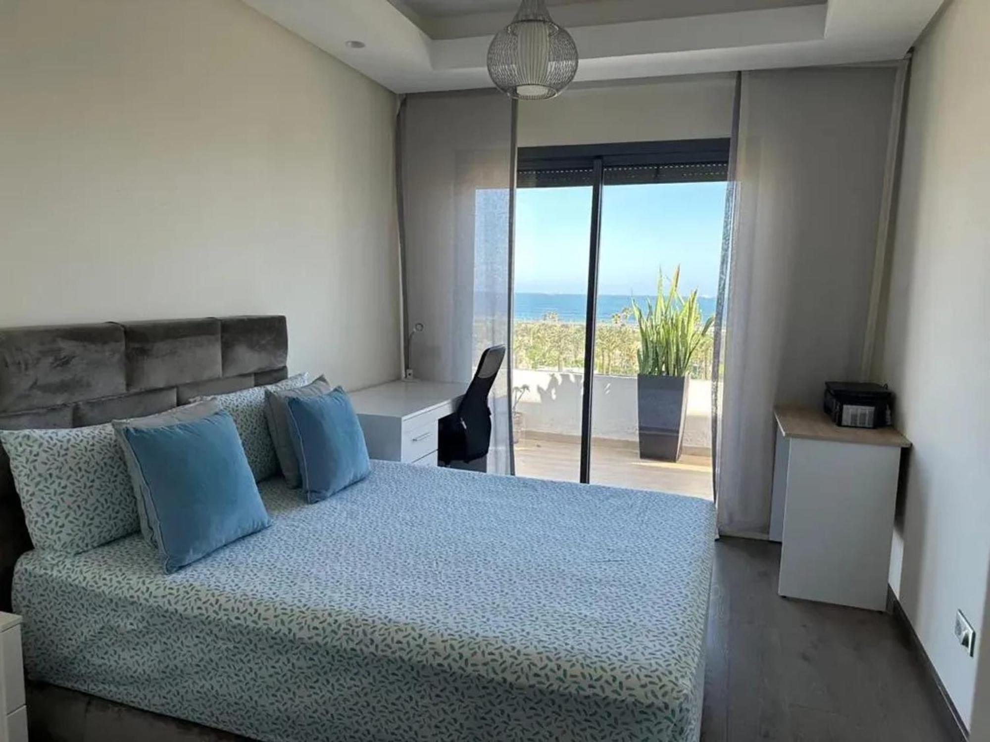 Apartamento Spacious In With Stunning Sea View Casa Blanca